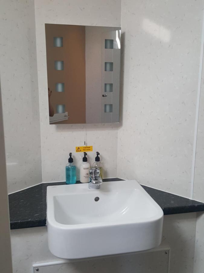 The Spread Eagle Hotel 제드버러 외부 사진