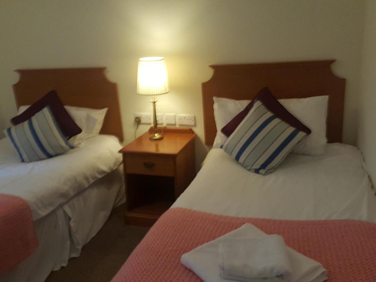 The Spread Eagle Hotel 제드버러 외부 사진