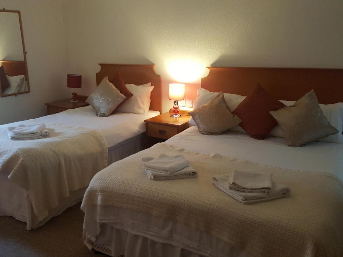 The Spread Eagle Hotel 제드버러 외부 사진