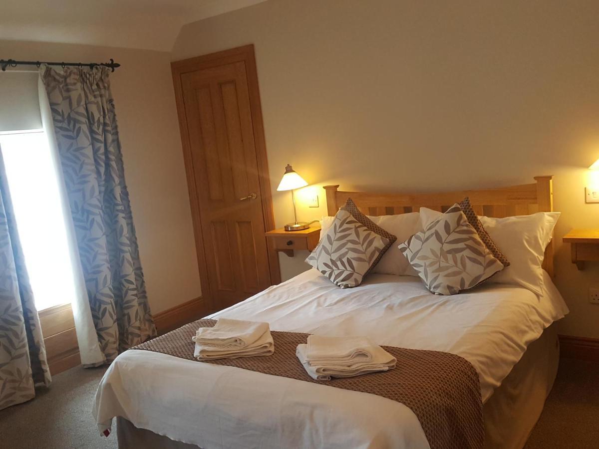 The Spread Eagle Hotel 제드버러 외부 사진