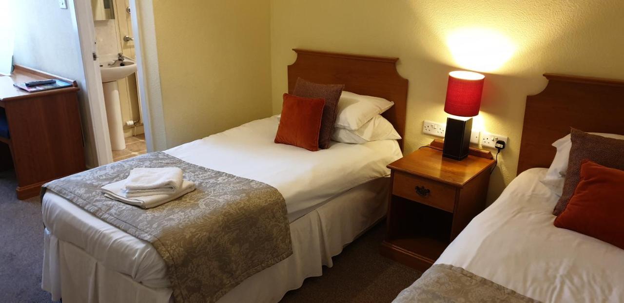 The Spread Eagle Hotel 제드버러 외부 사진