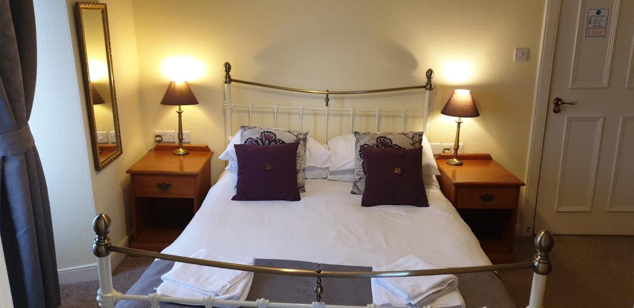 The Spread Eagle Hotel 제드버러 외부 사진