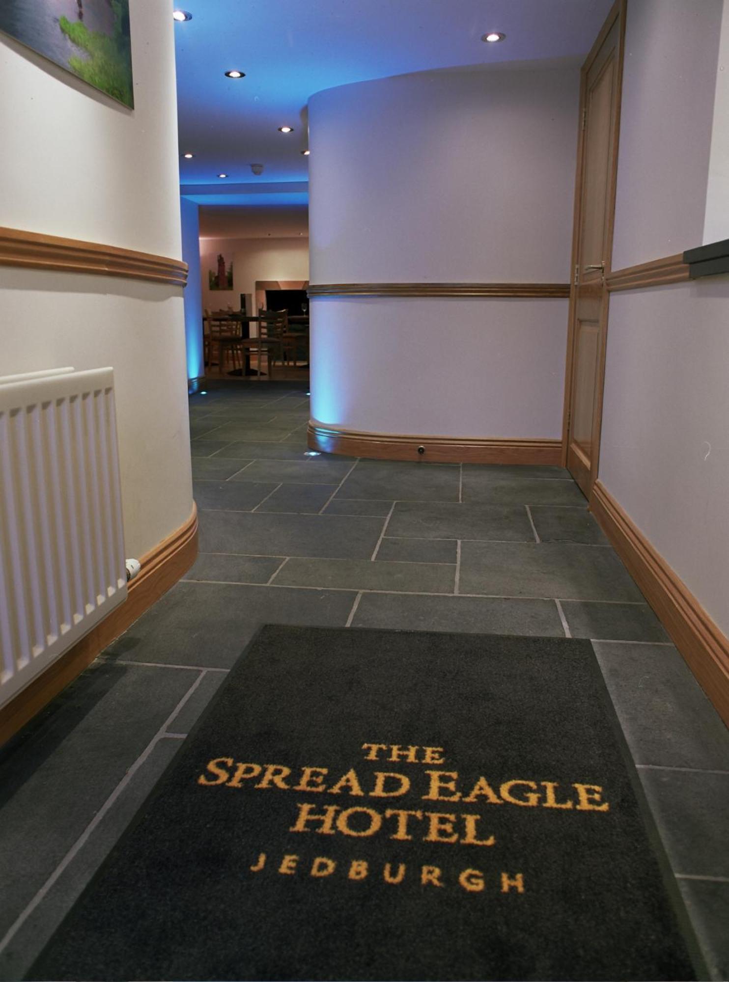 The Spread Eagle Hotel 제드버러 외부 사진